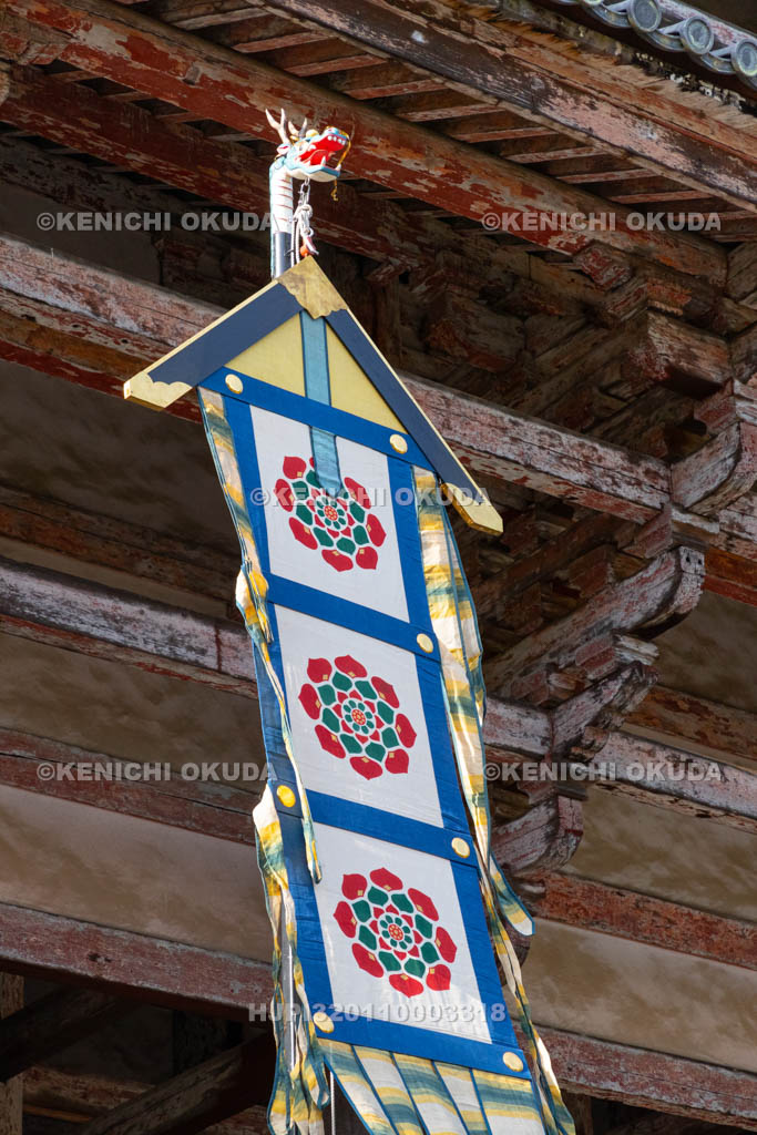 奈良県　東大寺　聖武天皇祭　南大門　幡（ばん）