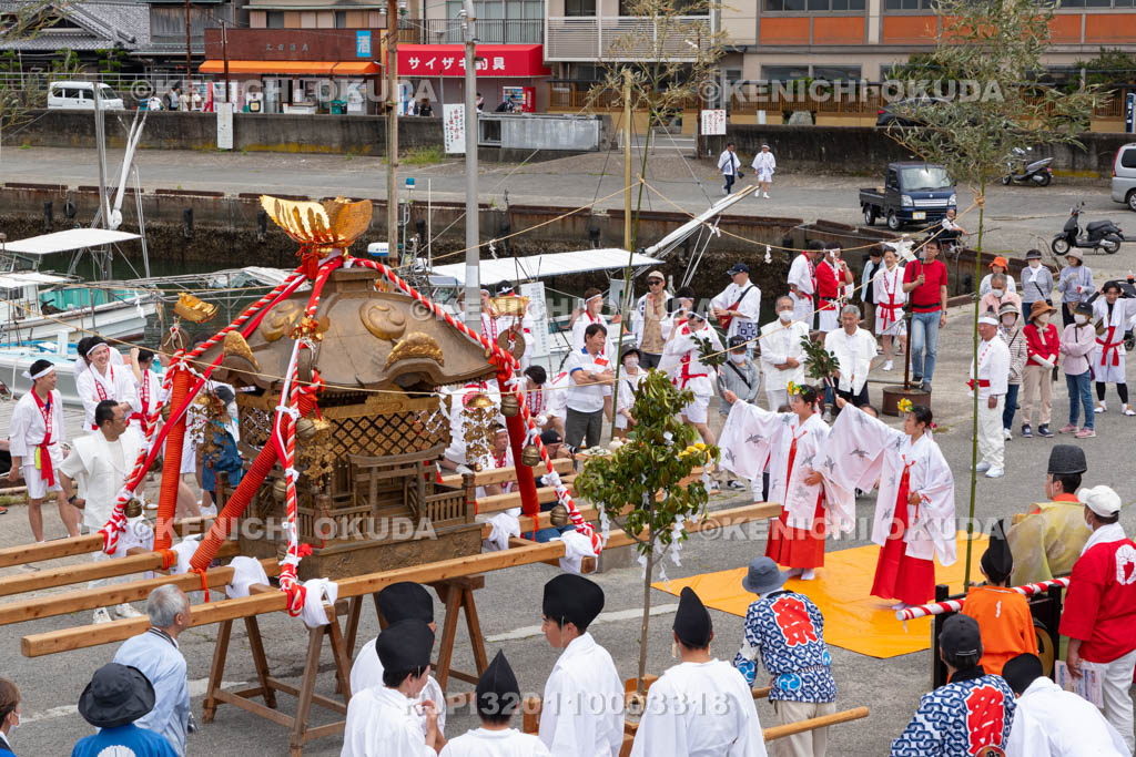 和歌山県　加太春日神社　例大祭　渡御祭（えび祭り）