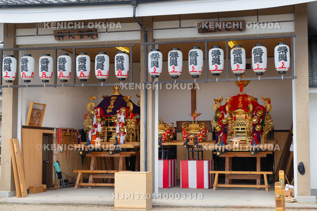 京都府　嵯峨祭　御旅所　奉安された神輿