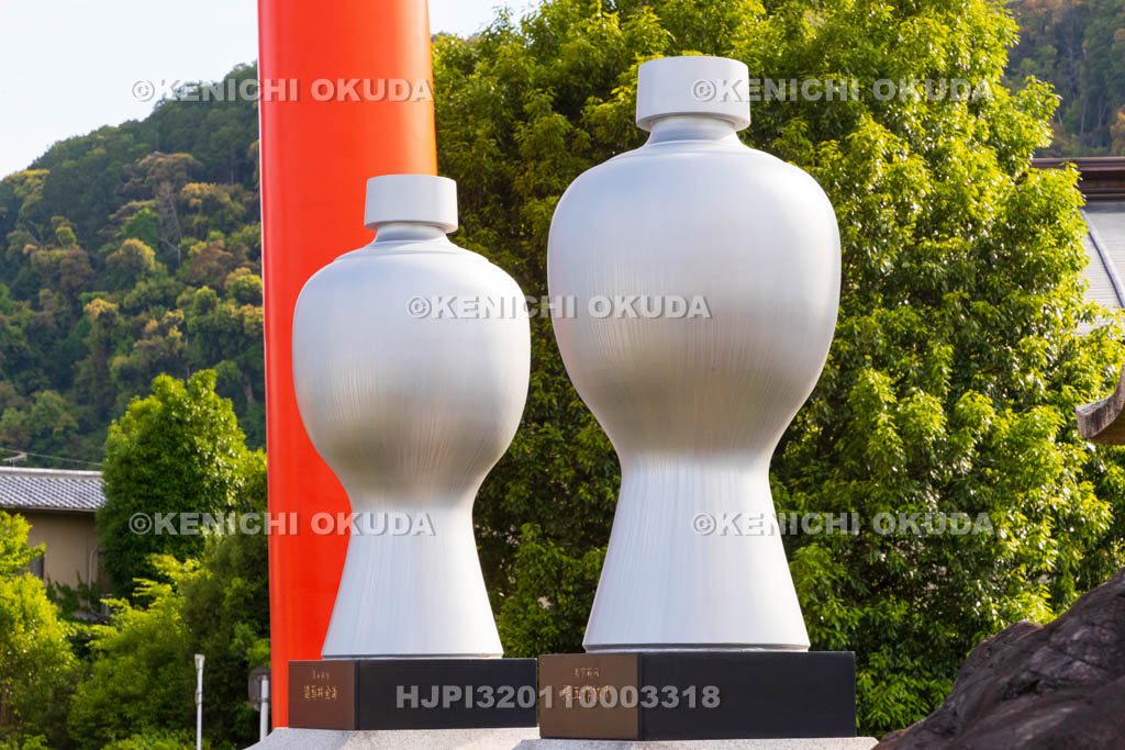 京都府　松尾大社　瓶子（へいじ）　大鳥居付近