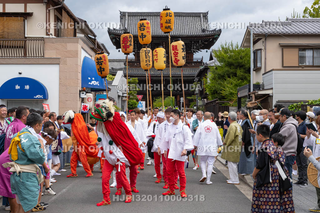 京都府　嵯峨祭還幸祭　渡御巡行　獅子舞