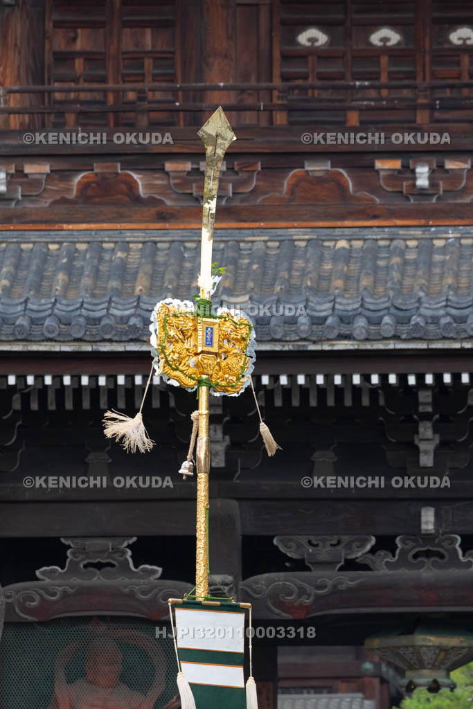 京都府　嵯峨祭還幸祭　剣鉾（龍鉾）