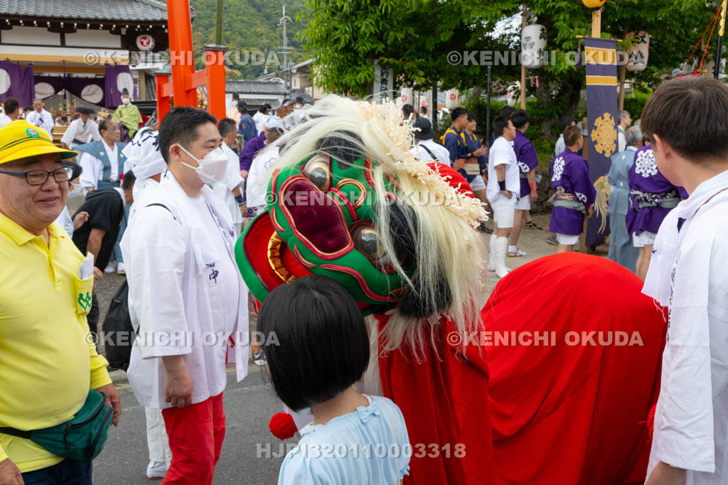 京都府　嵯峨祭還幸祭　渡御巡行　獅子舞