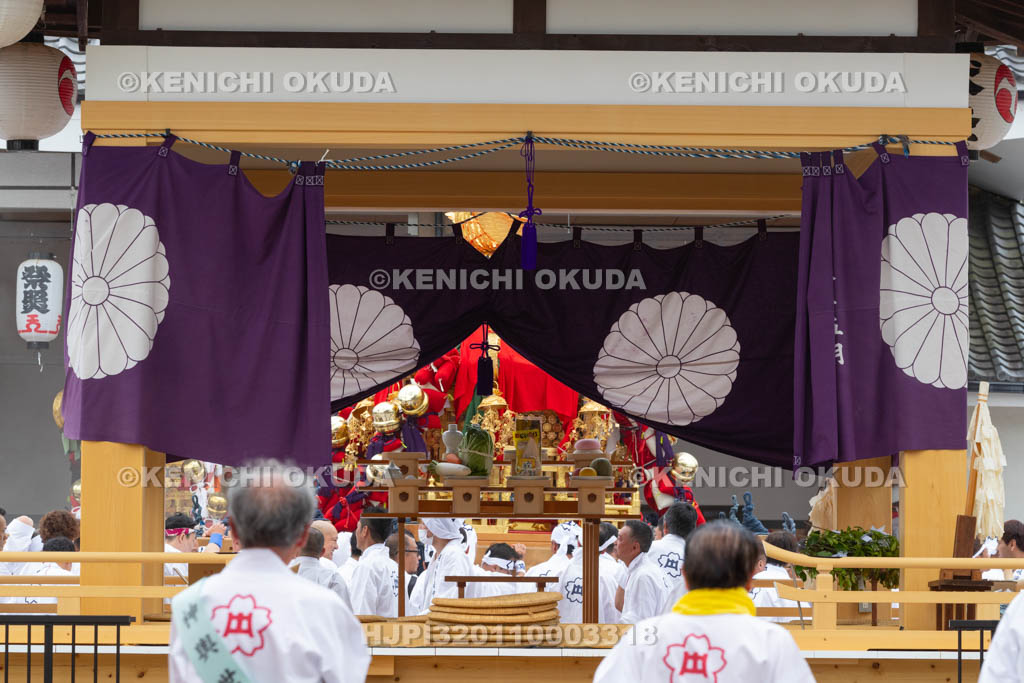 京都府　嵯峨祭還幸祭　神輿渡御　御旅所発輿