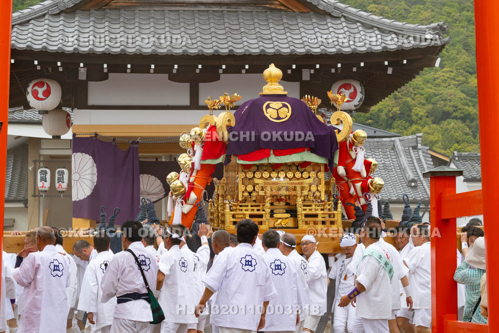 京都府　嵯峨祭還幸祭　神輿渡御　御旅所発輿