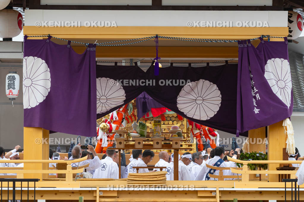 京都府　嵯峨祭還幸祭　神輿渡御　御旅所発輿