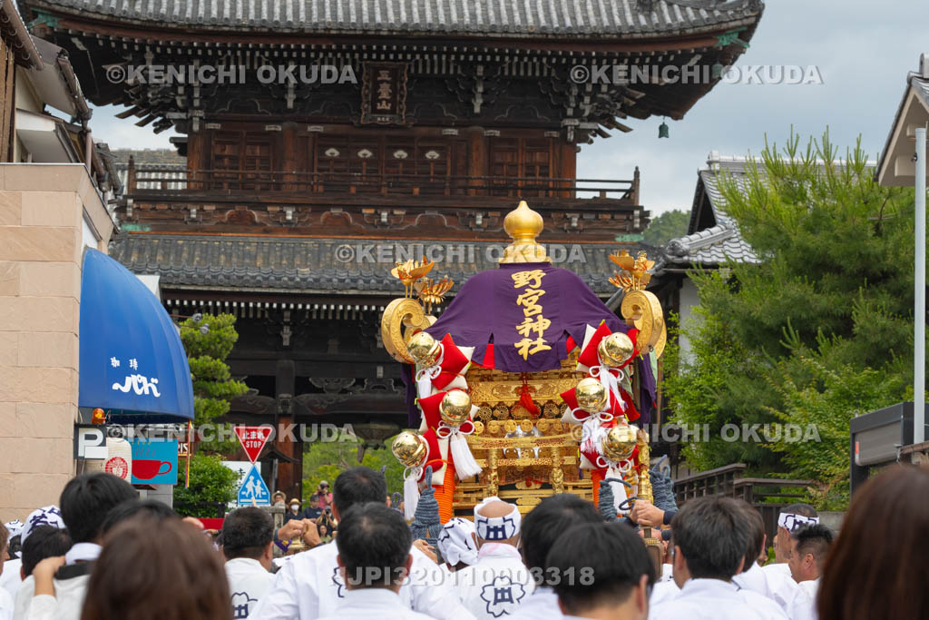 京都府　嵯峨祭還幸祭　神輿渡御