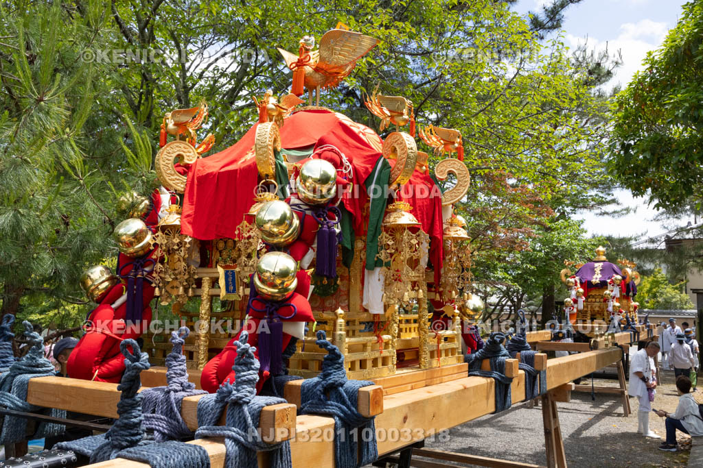 京都府　嵯峨祭還幸祭　神輿渡御