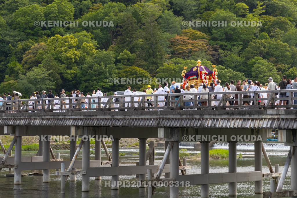 京都府　嵯峨祭還幸祭　神輿渡御