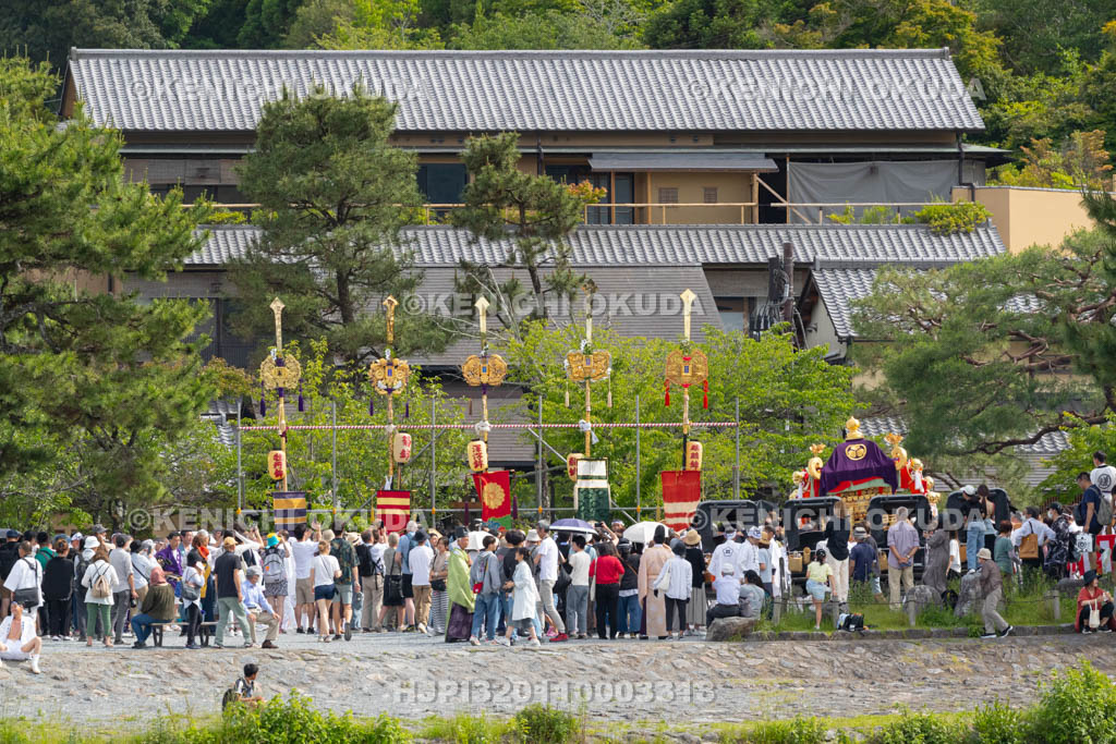 京都府　嵯峨祭還幸祭　神輿渡御
