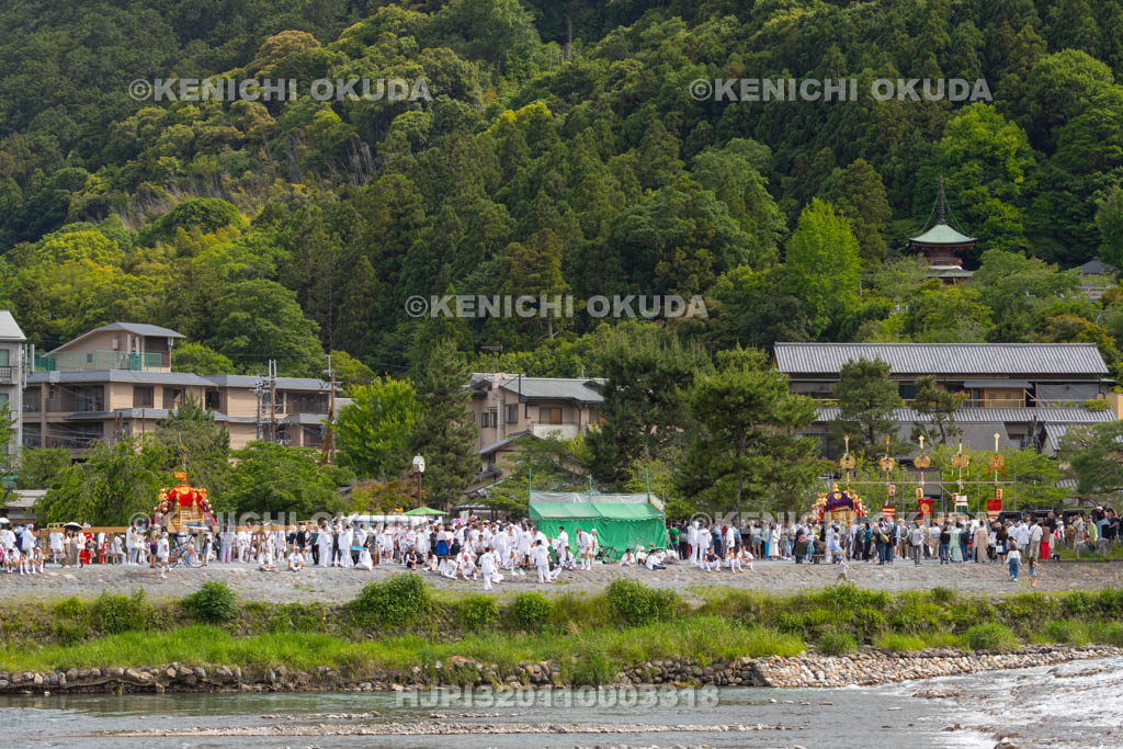 京都府　嵯峨祭還幸祭　神輿渡御