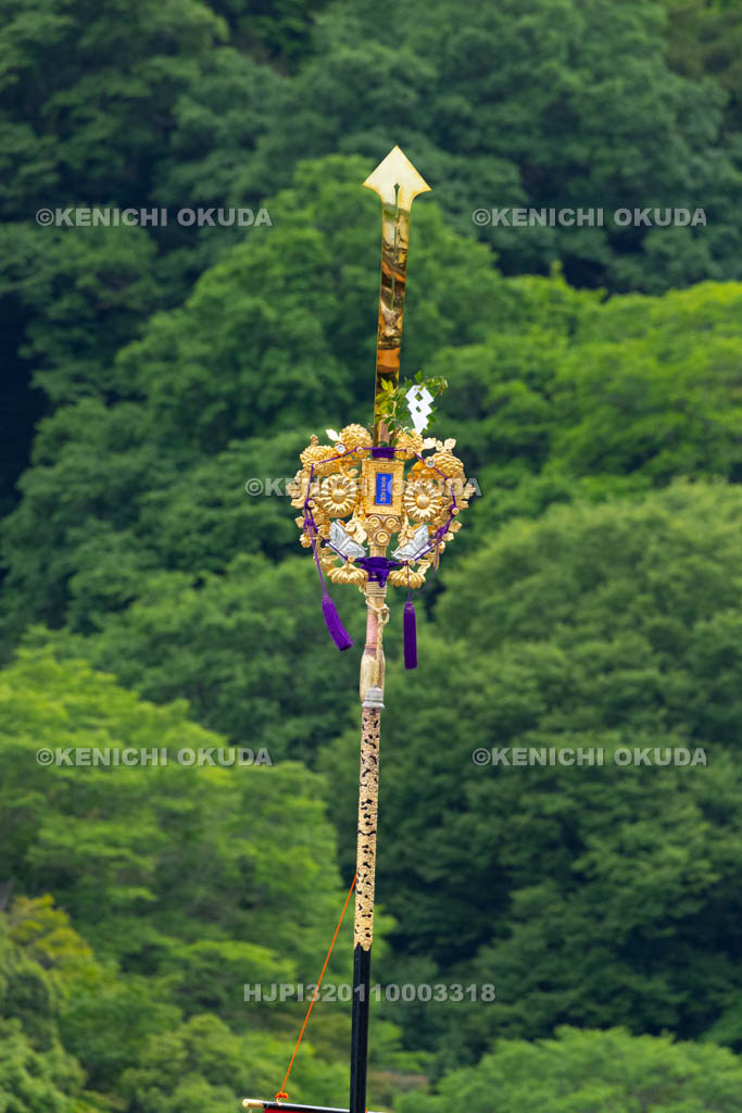 京都府　嵯峨祭還幸祭　剣鉾（菊鉾）