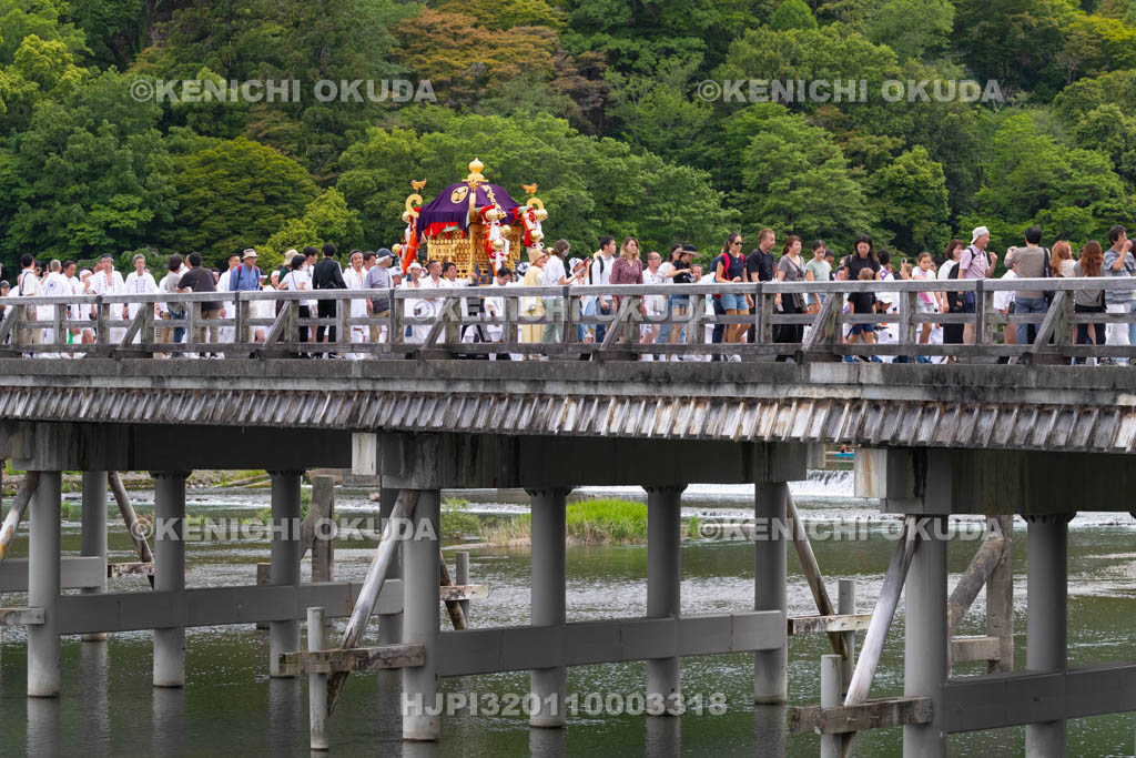 京都府　嵯峨祭還幸祭　神輿渡御