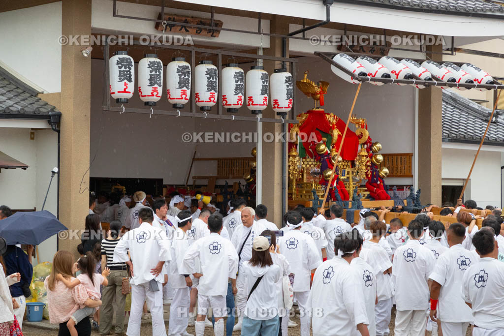 京都府　嵯峨祭還幸祭　神輿渡御　御旅所着輿