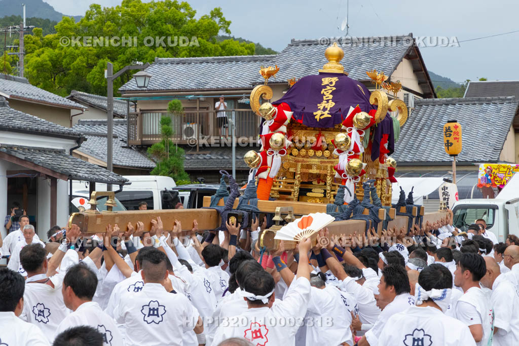 京都府　嵯峨祭還幸祭　神輿渡御　御旅所着輿　差上げ