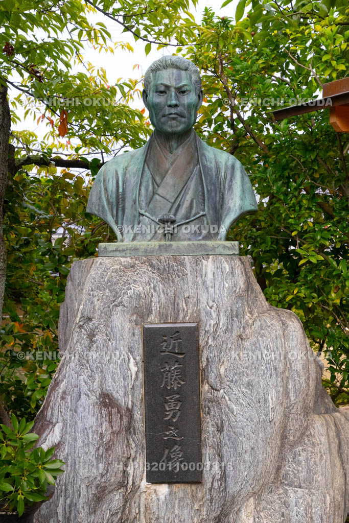 京都府　壬生寺　壬生塚　近藤勇の像
