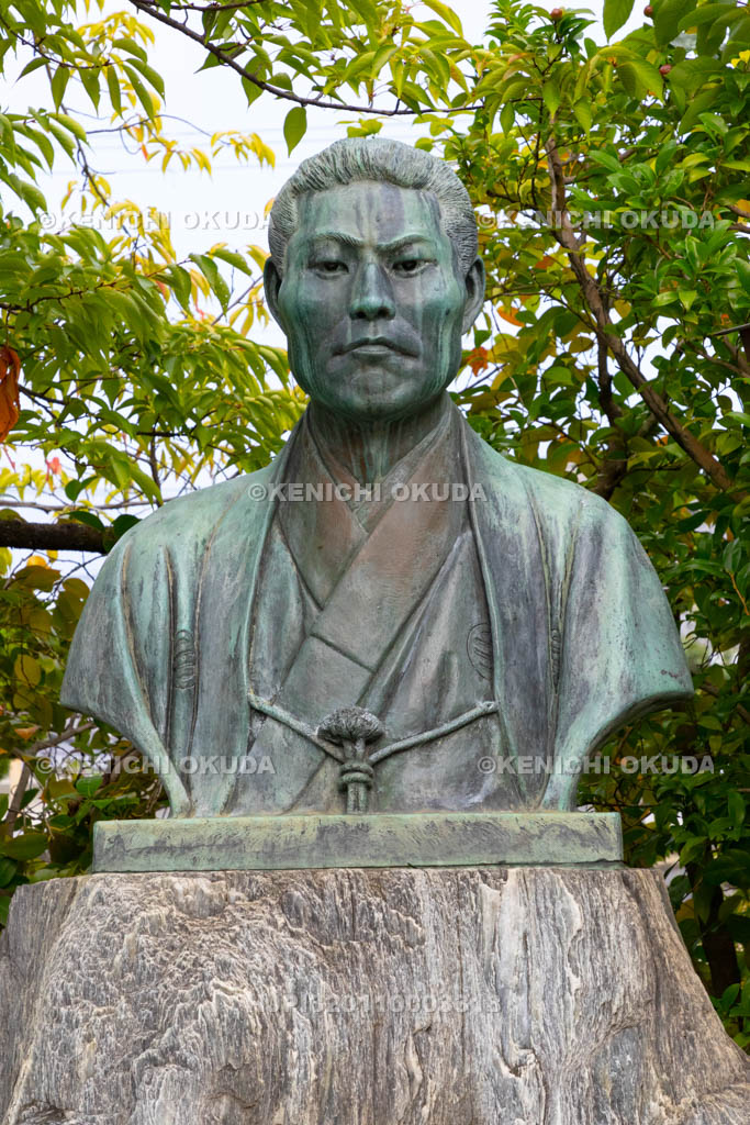 京都府　壬生寺　壬生塚　近藤勇の像