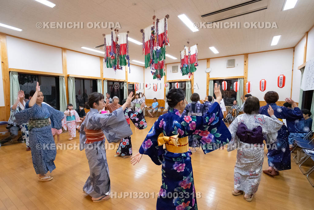 奈良県　十津川の盆踊（小原）　曲目「木曽節」