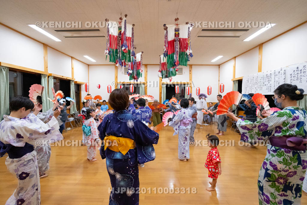 奈良県　十津川の盆踊（小原）　曲目「ヨイショ コラコラ」