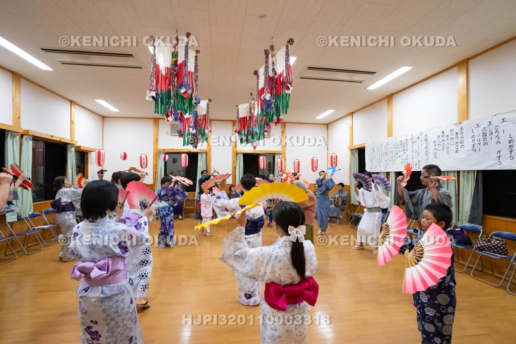 奈良県　十津川の盆踊（小原）　曲目「つばくら口説き」