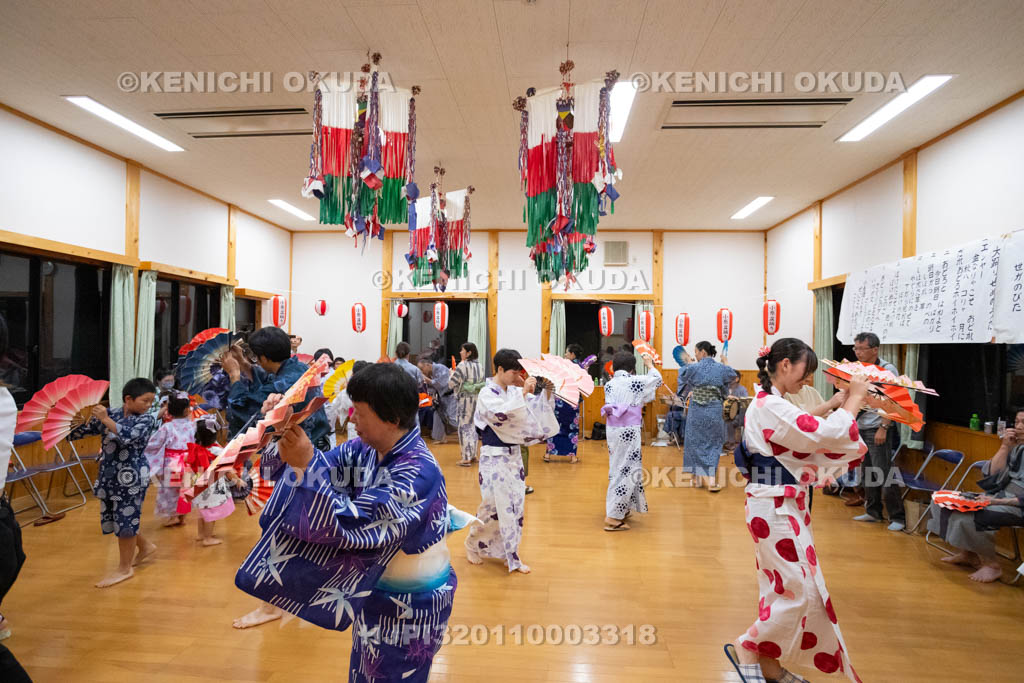 奈良県　十津川の盆踊（小原）　曲目「たばこ口説き」
