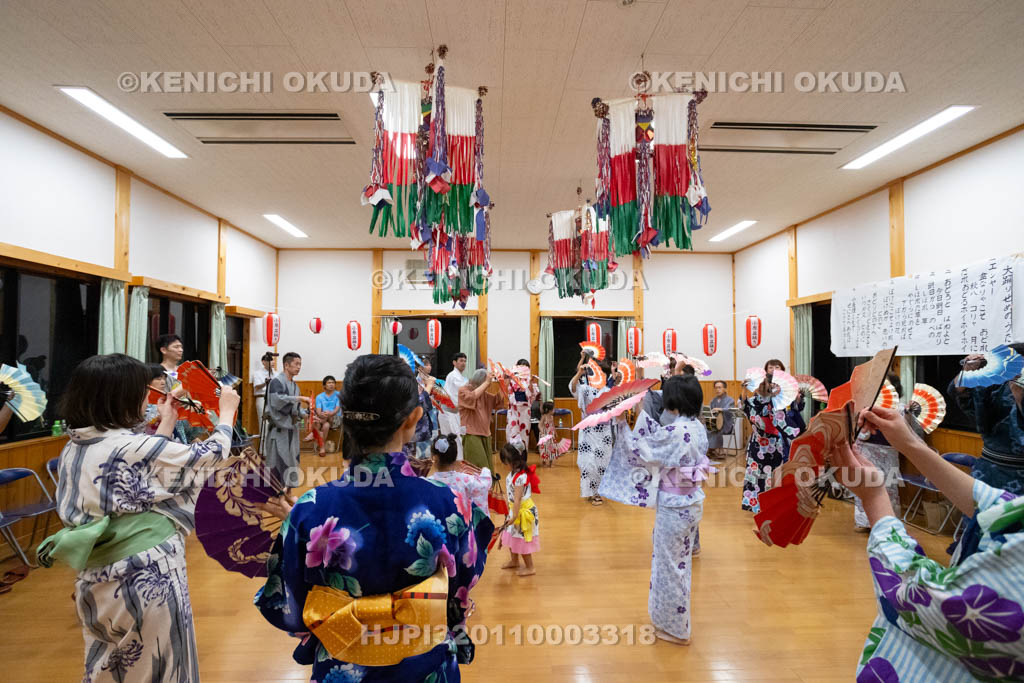 奈良県　十津川の盆踊（小原）　曲目「有田節」