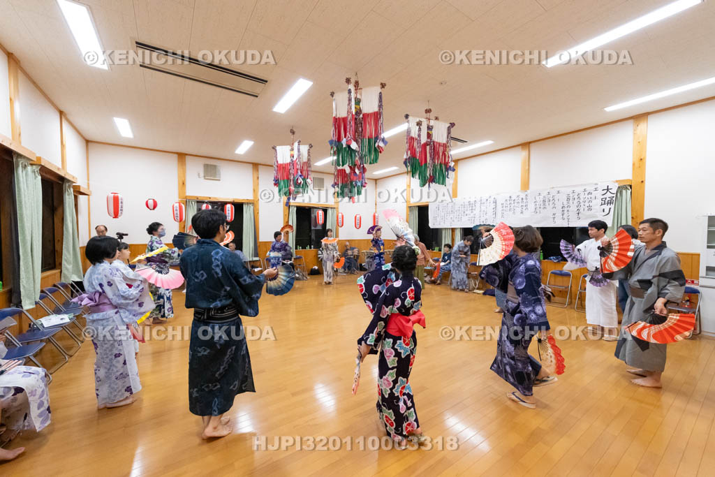 奈良県　十津川の盆踊（小原）　曲目「お熊口説き」