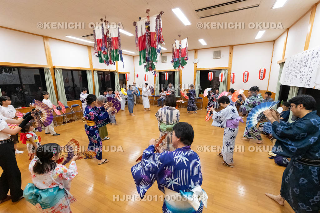 奈良県　十津川の盆踊（小原）　曲目「伊勢音頭」
