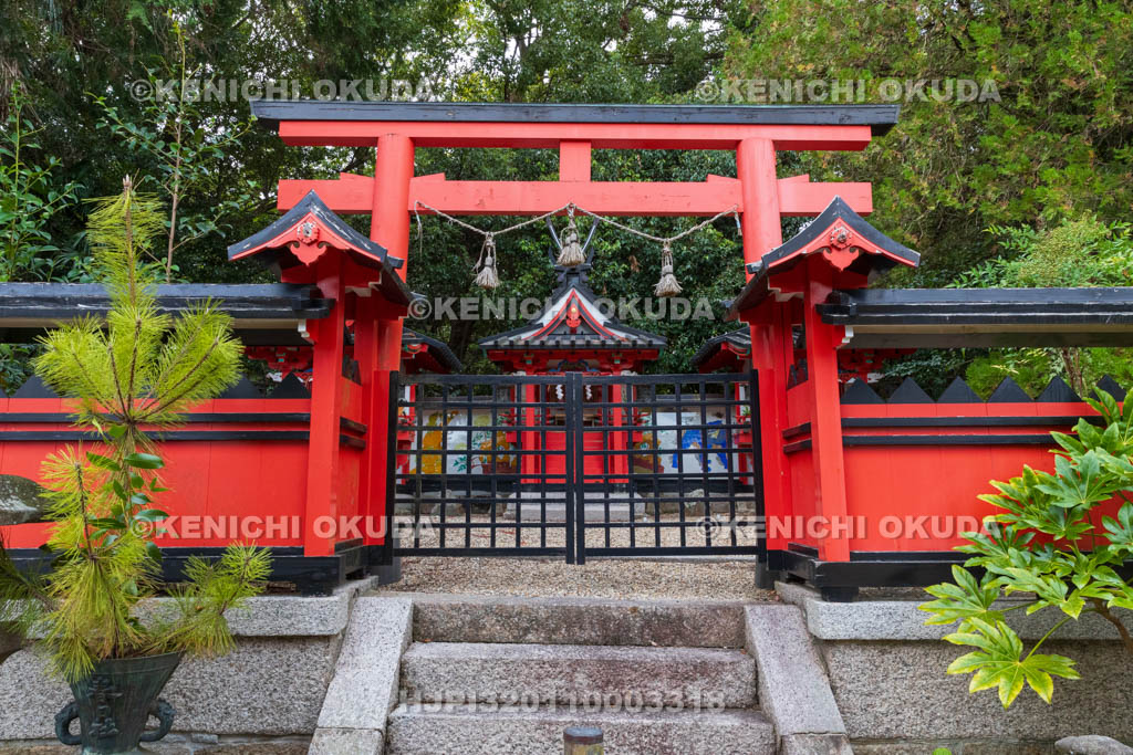 奈良県　奈良豆比古神社　本殿