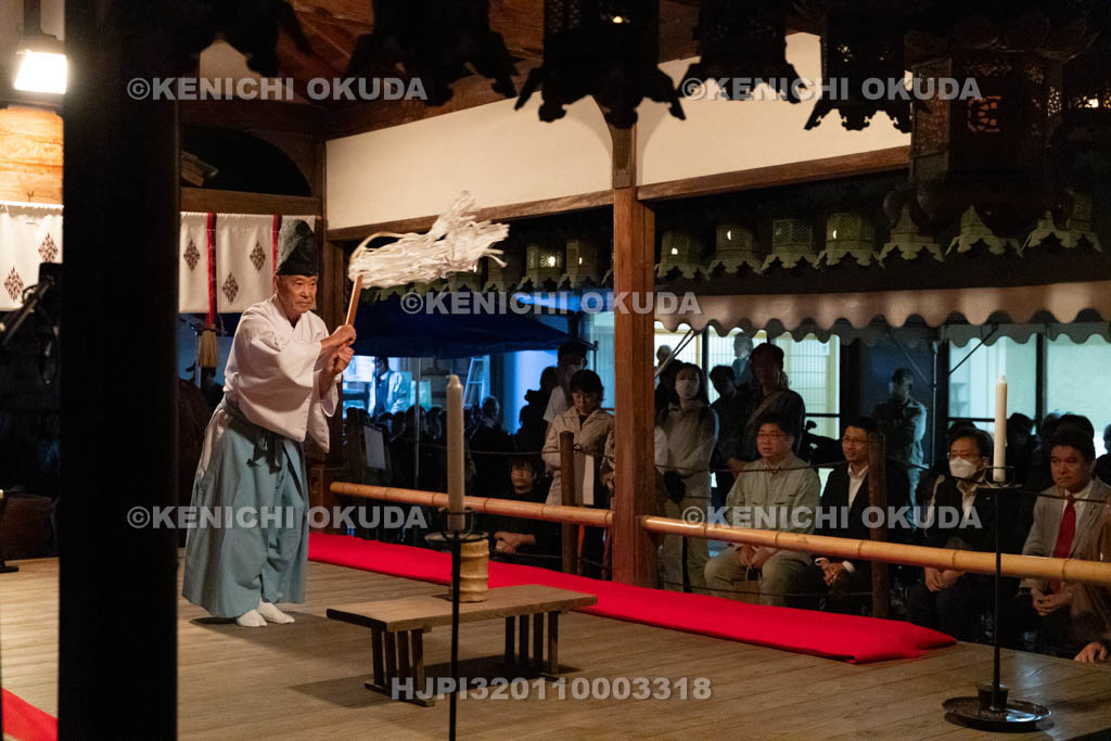 奈良県　奈良豆比古神社　翁舞　修祓の儀