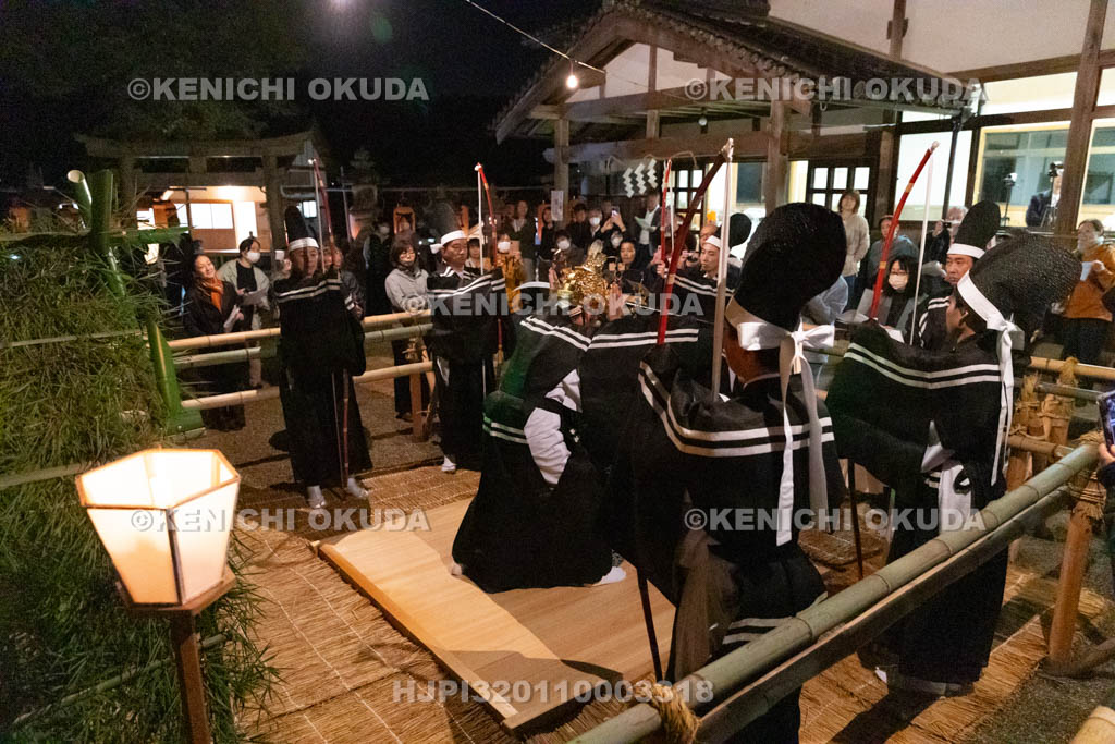 奈良県　八柱神社　題目立　弁才天と清盛