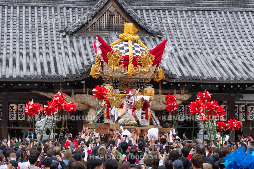 兵庫県　曽根天満宮　秋季例大祭（本宮）　布団屋台宮入（中筋西）