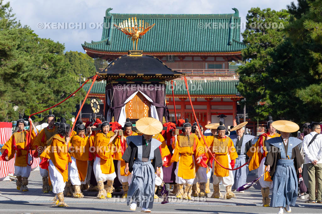 京都府　平安神宮　時代祭　神幸列本宮進発