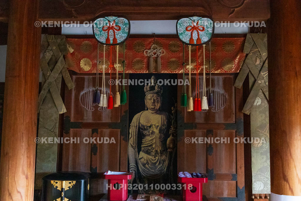 奈良県　聖林寺　フェノロサ・ビゲロー寄進の旧御厨子