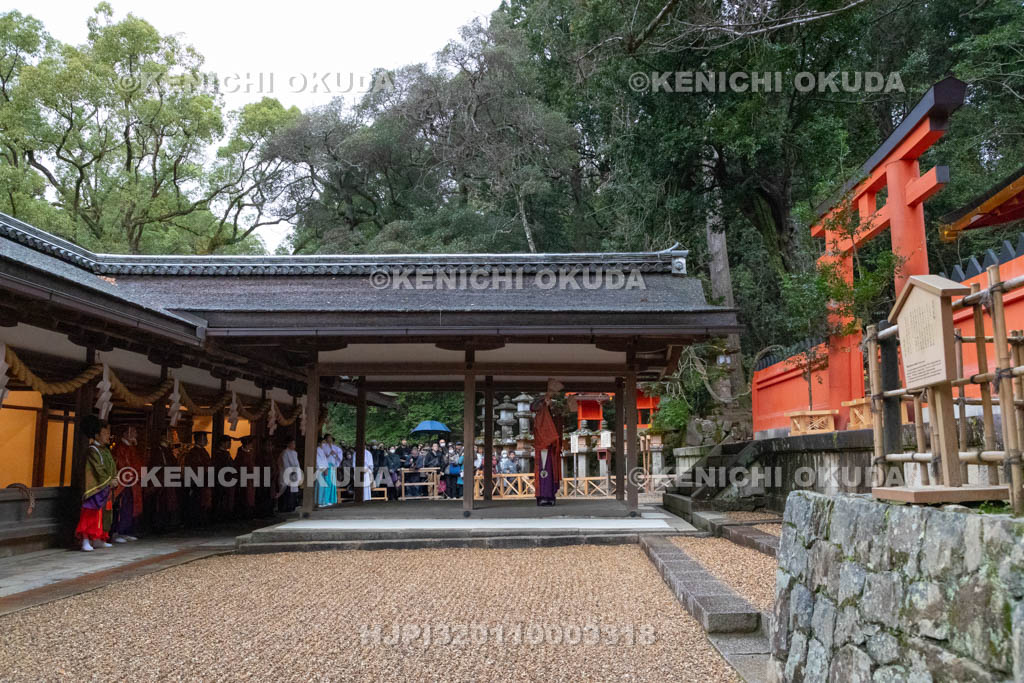 奈良県　春日大社　春日若宮おん祭　田楽座宵宮詣