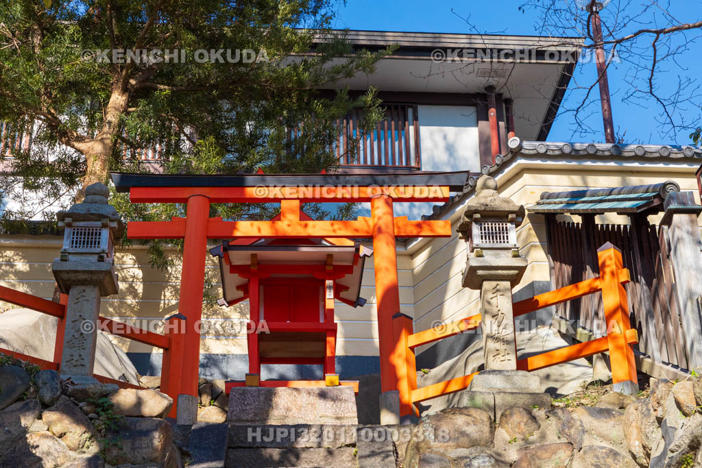 奈良県　春日大社境外末社　手力雄社