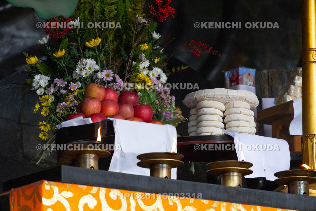 奈良県　東大寺　修正会（しゅしょうえ）　笠餅