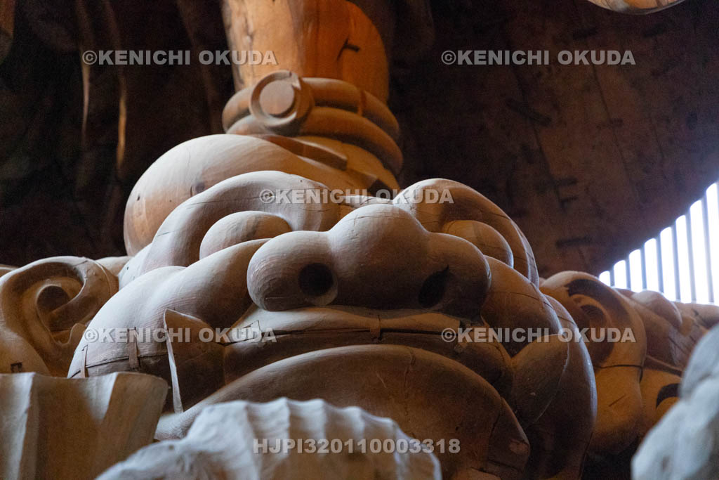 奈良県　東大寺　広目天立像の邪鬼