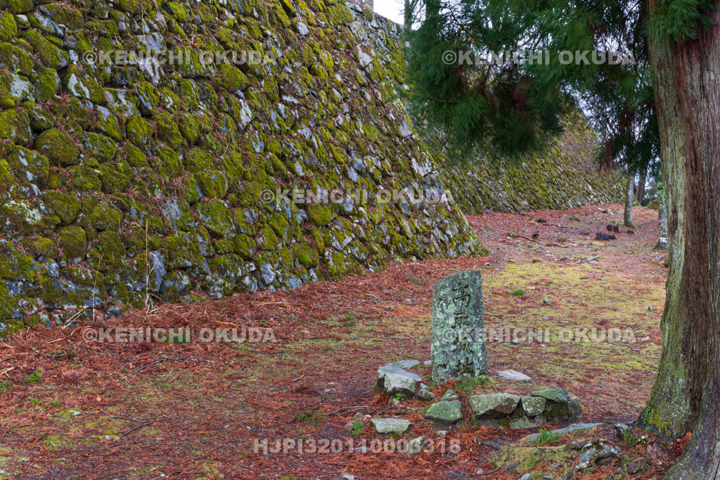 奈良県　高取城　高取城址碑
