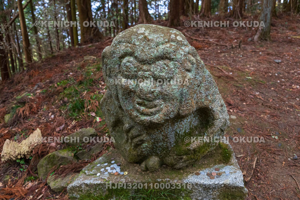 奈良県　高取城　猿石
