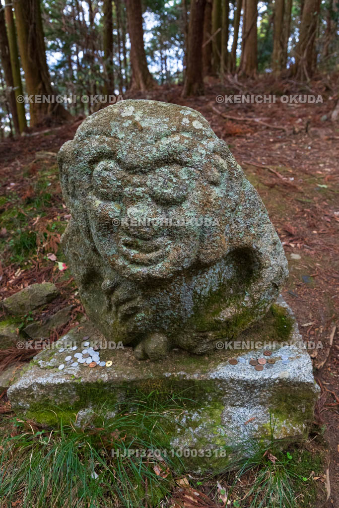 奈良県　高取城　猿石