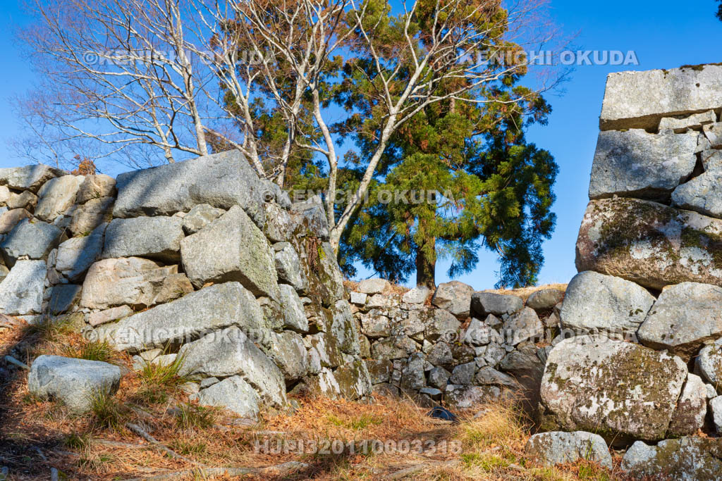 奈良県　高取城　天守台の穴蔵
