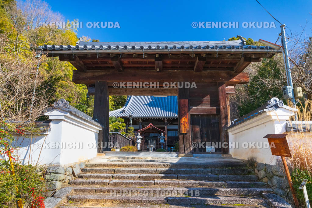 奈良県　子嶋寺　山門