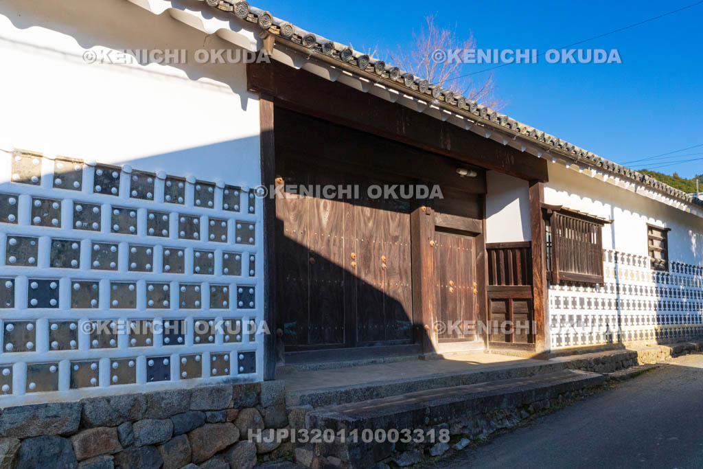 奈良県　高取城旧城下町　土佐街道　植村家長屋門