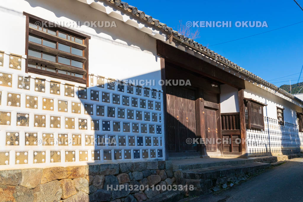 奈良県　高取城旧城下町　土佐街道　植村家長屋門