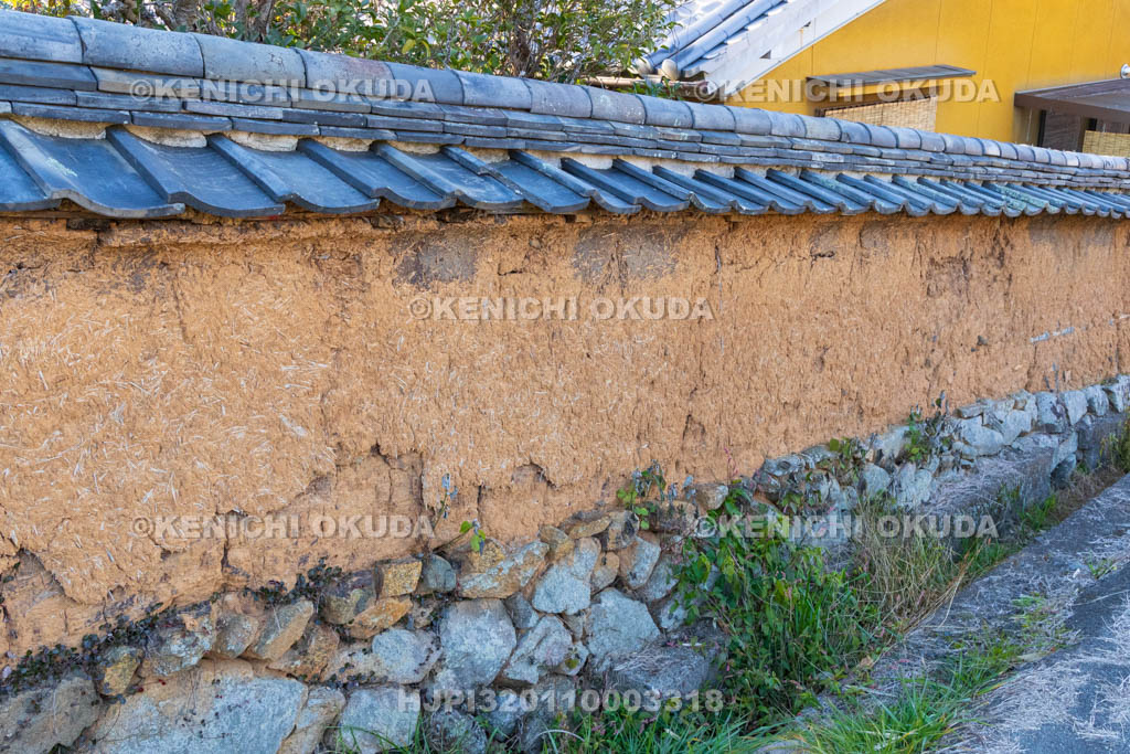 奈良県　高取藩総門跡の土塀