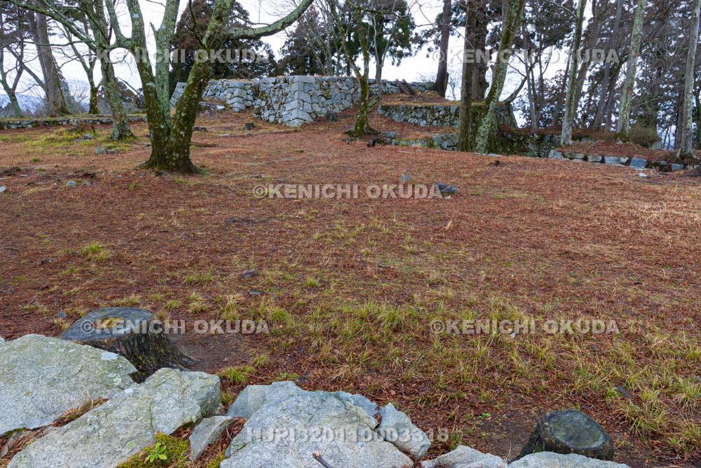 奈良県　高取城　本丸と天守台