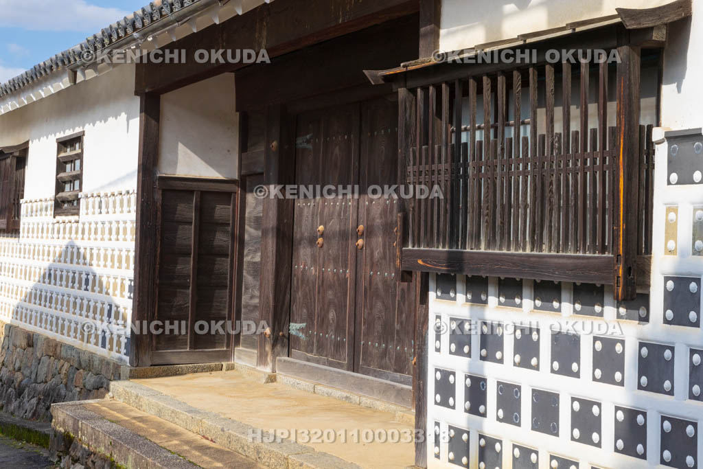 奈良県　高取城旧城下町　土佐街道　植村家長屋門