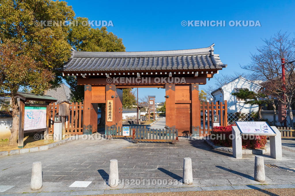 奈良県　奈良県　大和郡山城　大和郡山城外堀（外堀緑地）　外堀南・高麗門