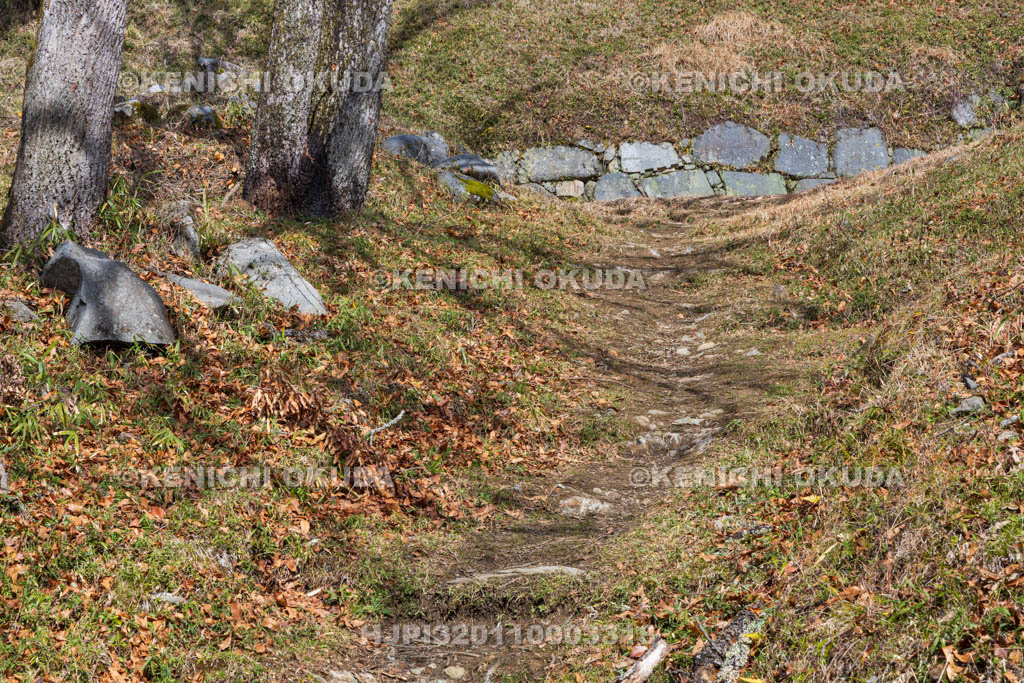 奈良県　宇陀松山城　桝形虎口跡